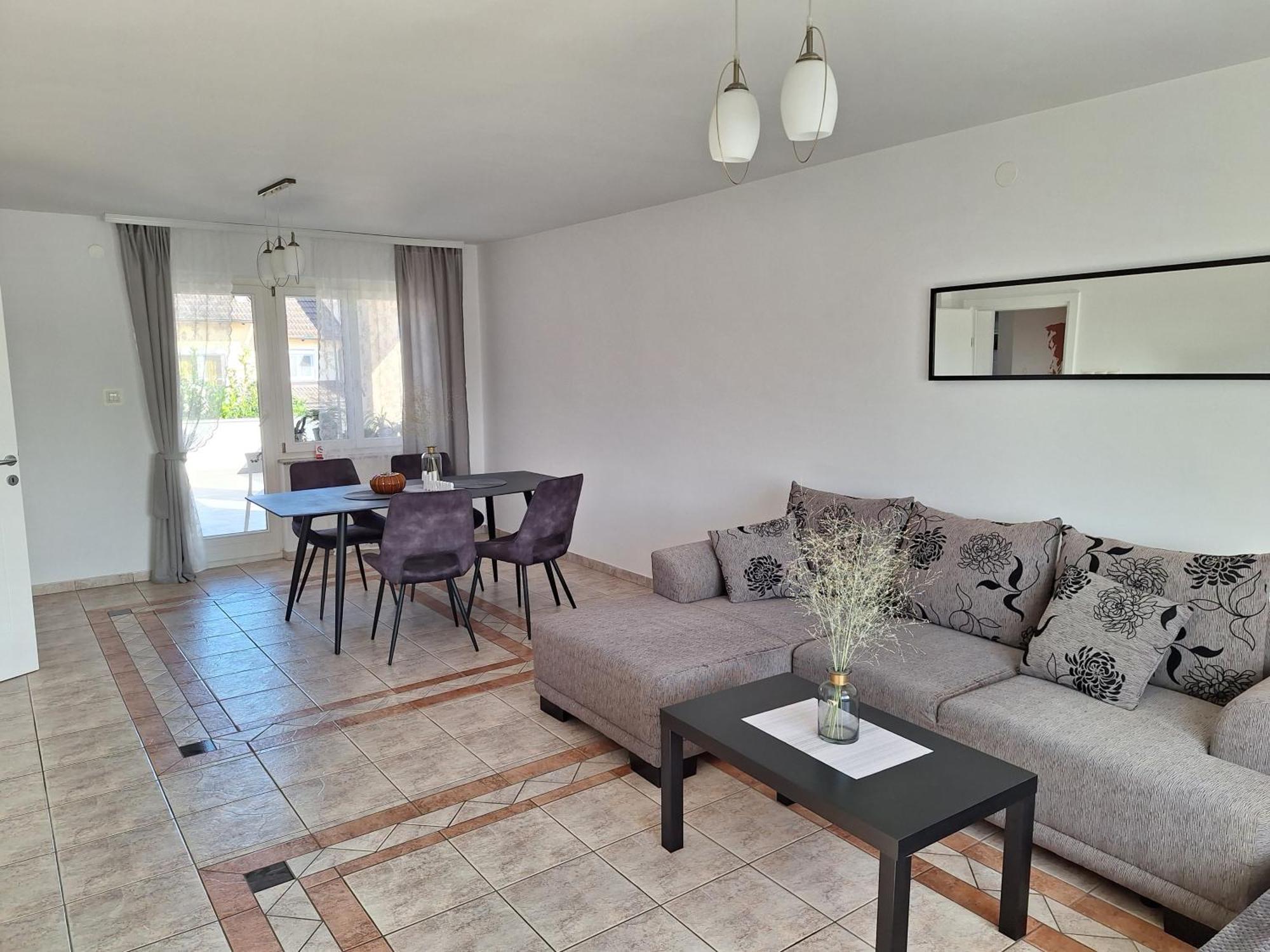 Apartments Place4You Bjelovar Ngoại thất bức ảnh
